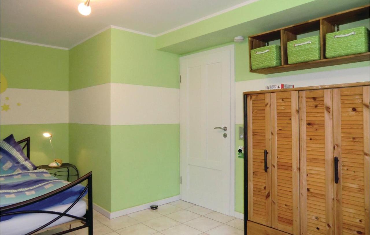Amazing Apartment In Karlshausen With Kitchen エクステリア 写真