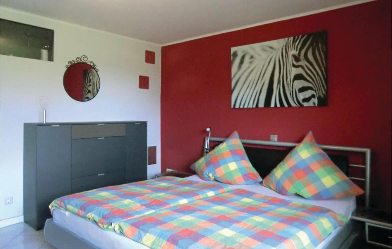 Amazing Apartment In Karlshausen With Kitchen エクステリア 写真