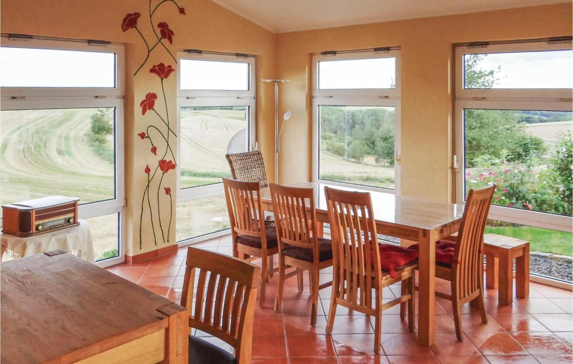 Amazing Apartment In Karlshausen With Kitchen エクステリア 写真