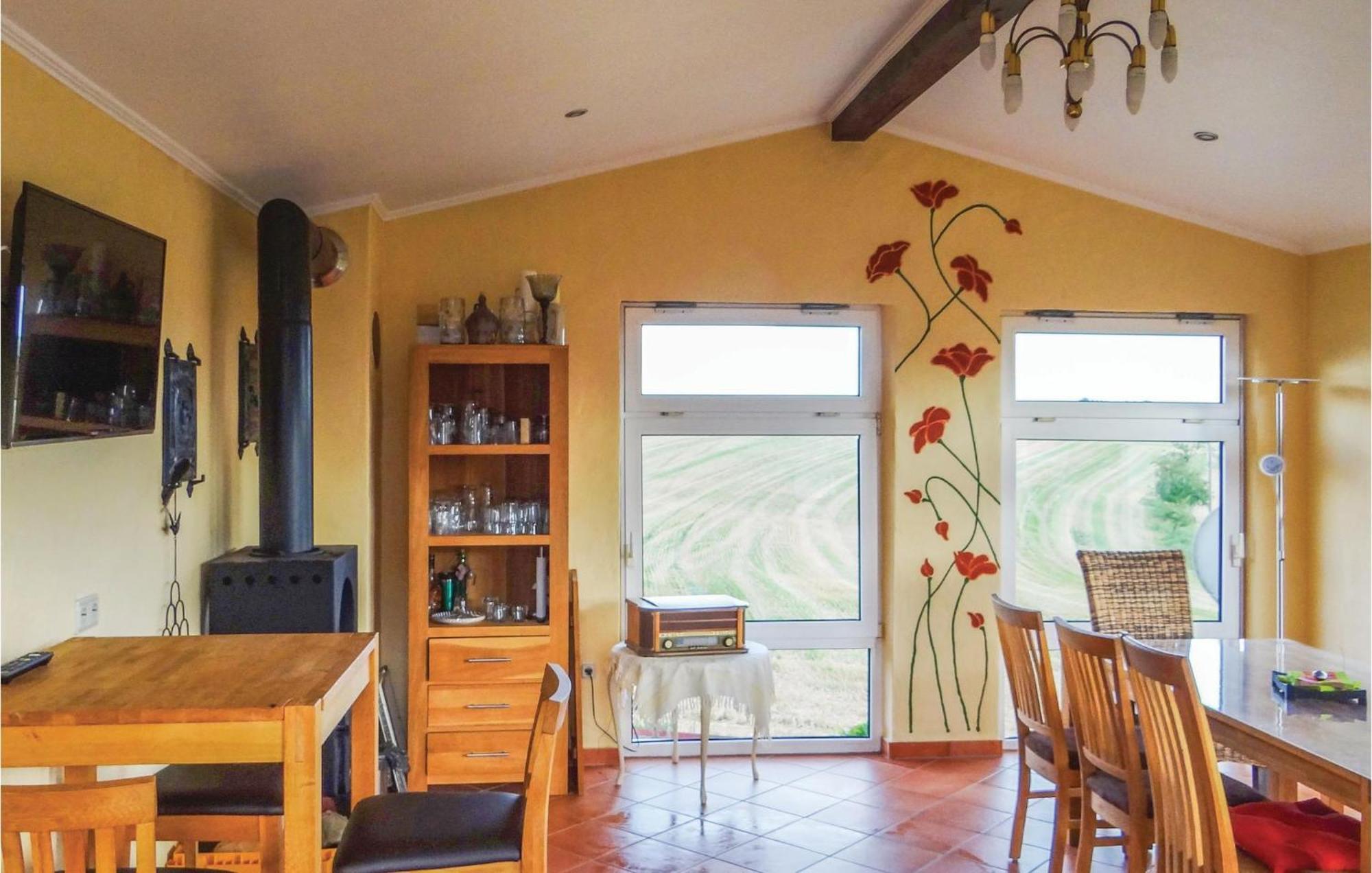 Amazing Apartment In Karlshausen With Kitchen エクステリア 写真